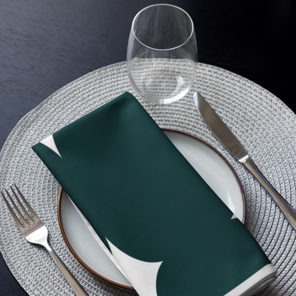 Green and White Cloth Napkin Set – 20x20 Inch Reusable Fabric Dinner Napkins with Modern Pattern Design | Elegant Table Linens for Everyday Dining, Parties & Special Occasions