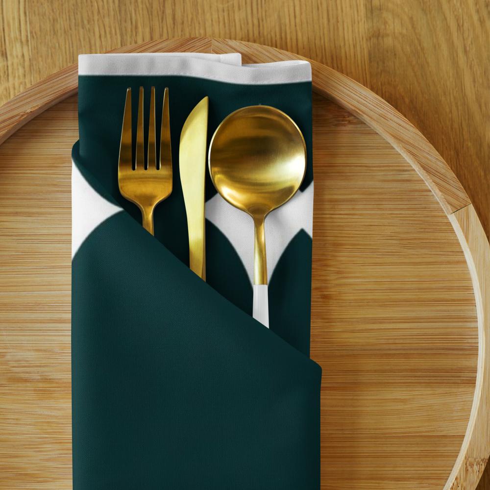 Green and White Cloth Napkin Set – 20x20 Inch Reusable Fabric Dinner Napkins with Modern Pattern Design | Elegant Table Linens for Everyday Dining, Parties & Special Occasions
