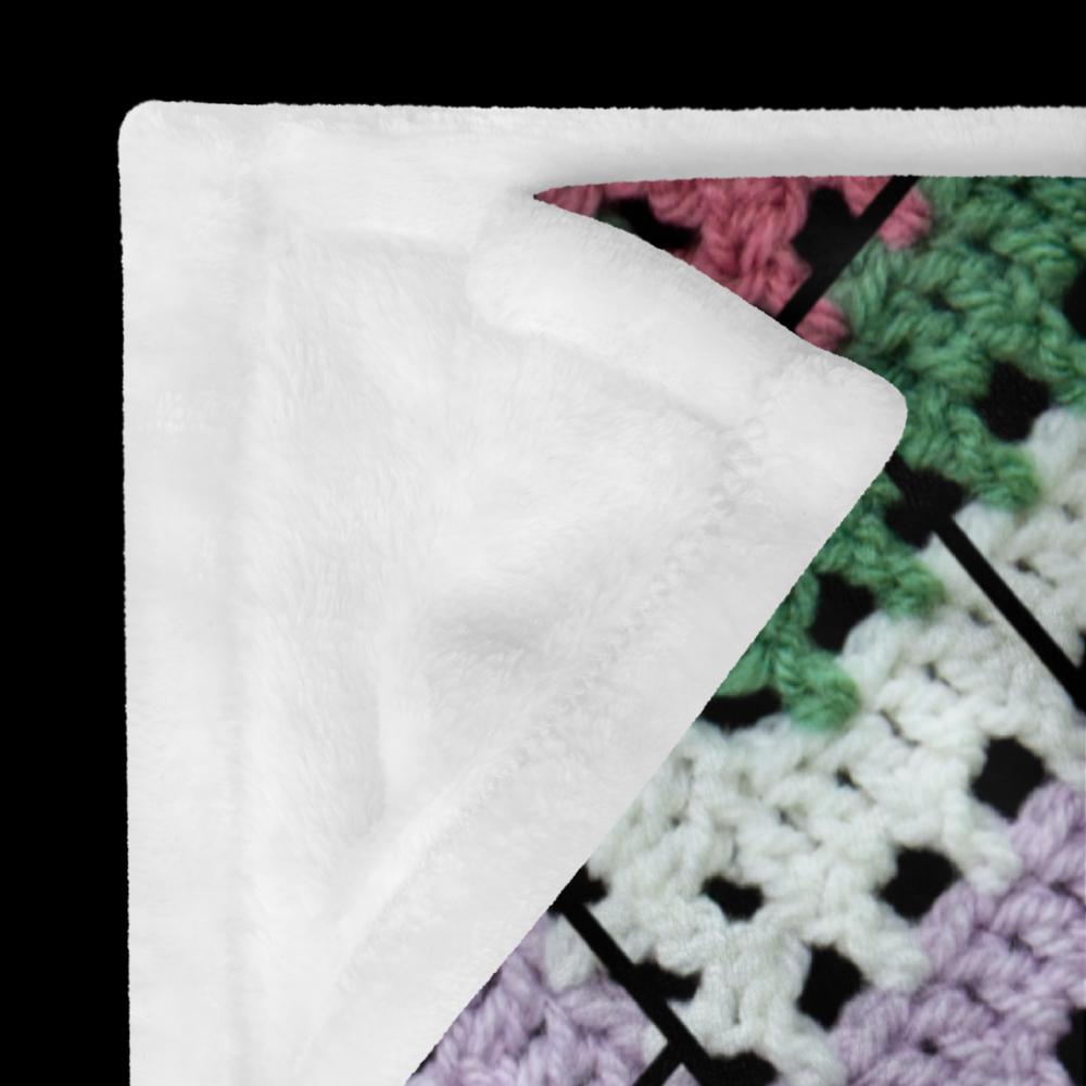 Pastel Zigzag Throw Blanket – 50x60” Soft Multicolor Fleece with Black Dotted Line Accents