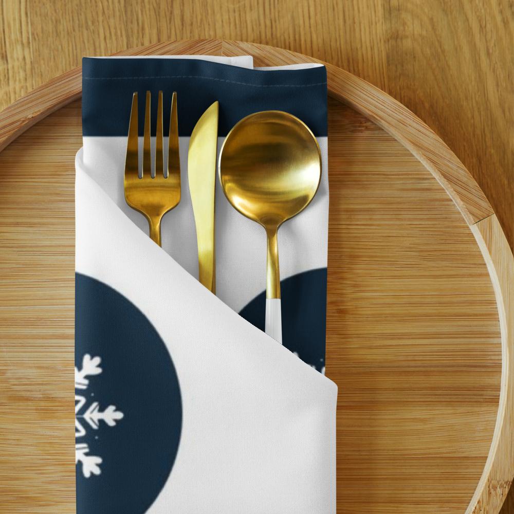 Set of 4 Reusable Fabric Christmas Napkins – 20×20 Inch White, Red & Blue – Holiday Table Cloth Dinner Napkins”