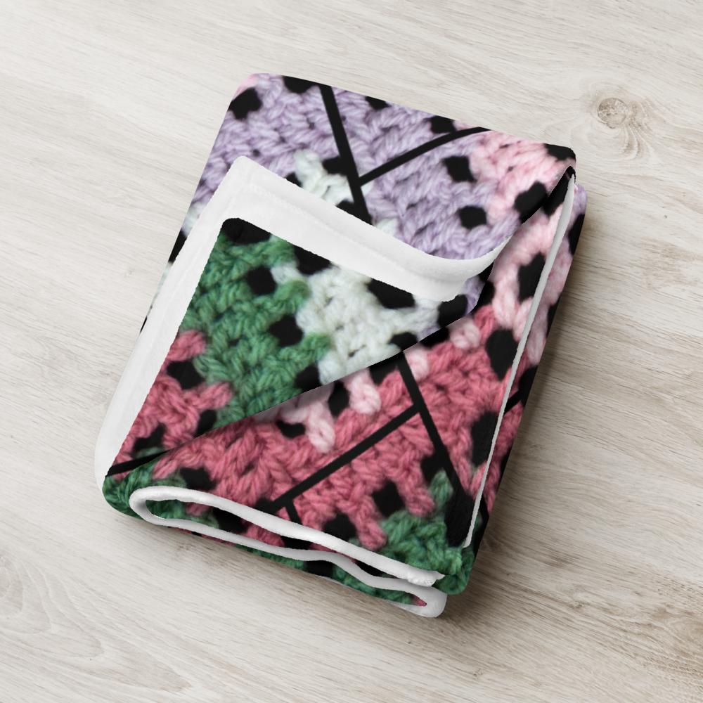 Pastel Zigzag Throw Blanket – 50x60” Soft Multicolor Fleece with Black Dotted Line Accents