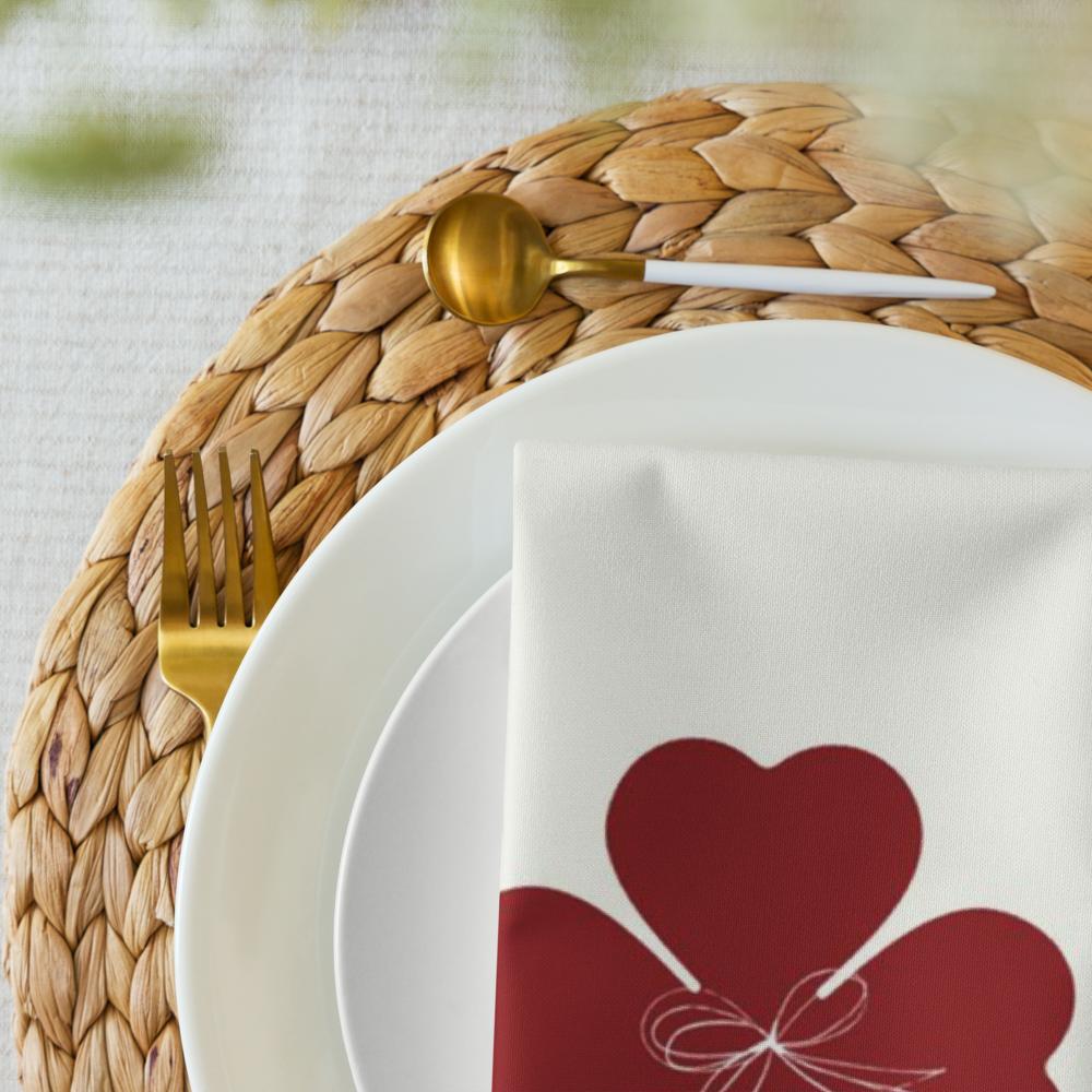 Red & White Christmas Cloth Napkin Set (4) — 20 x 20 in Reusable Polyester Dinner Napkins