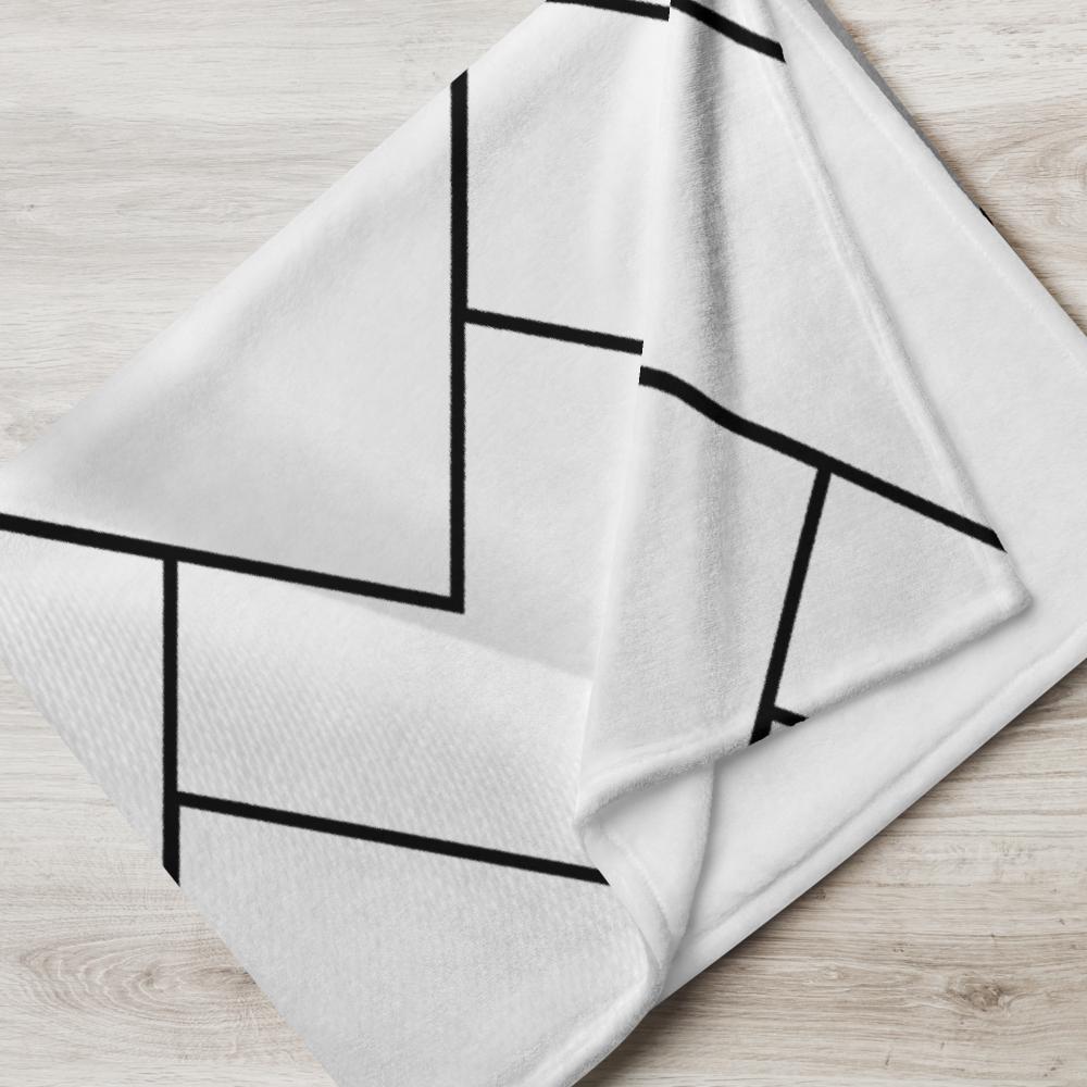 Minimalist White Zigzag Throw Blanket – 50x60” Soft Fleece with Subtle Blue Shadows